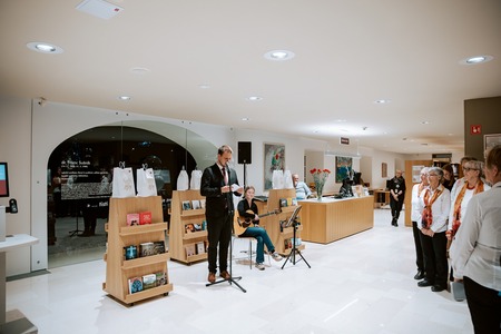 Knjižnica »odprla« nova vrata mladim (10)